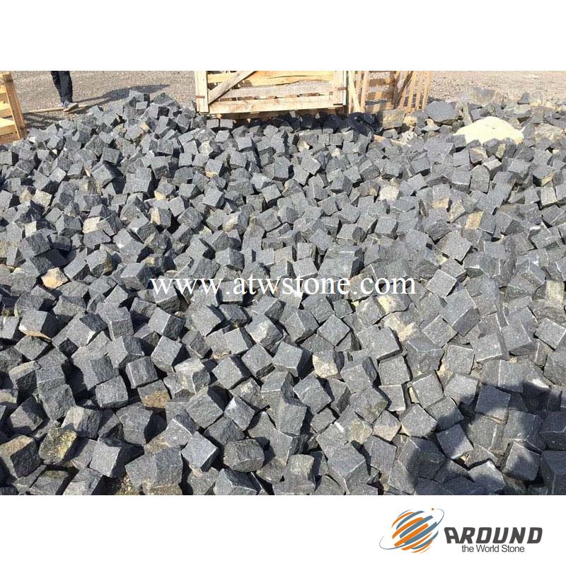 G684 Natural Split Cobblestones